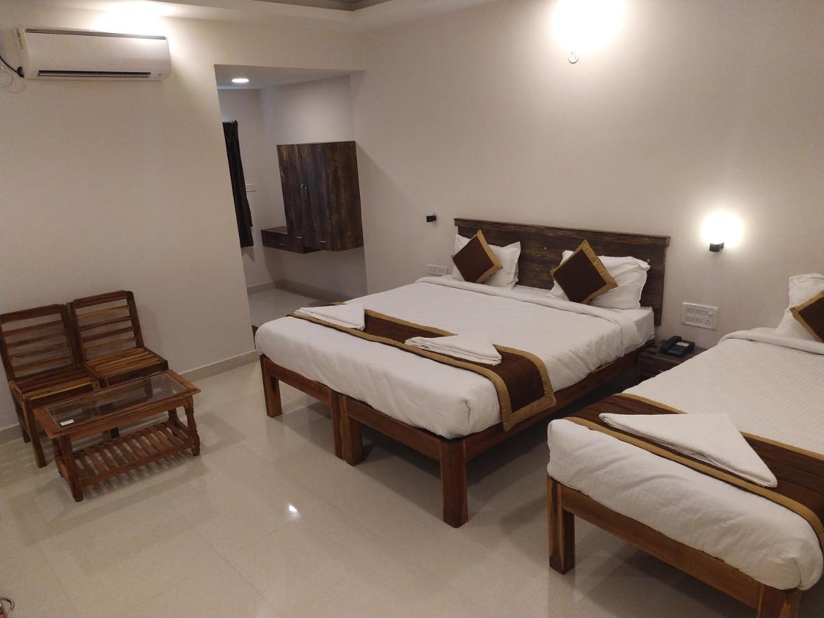 Hotel Rani And Rani Residency Pondicherry Exteriör bild