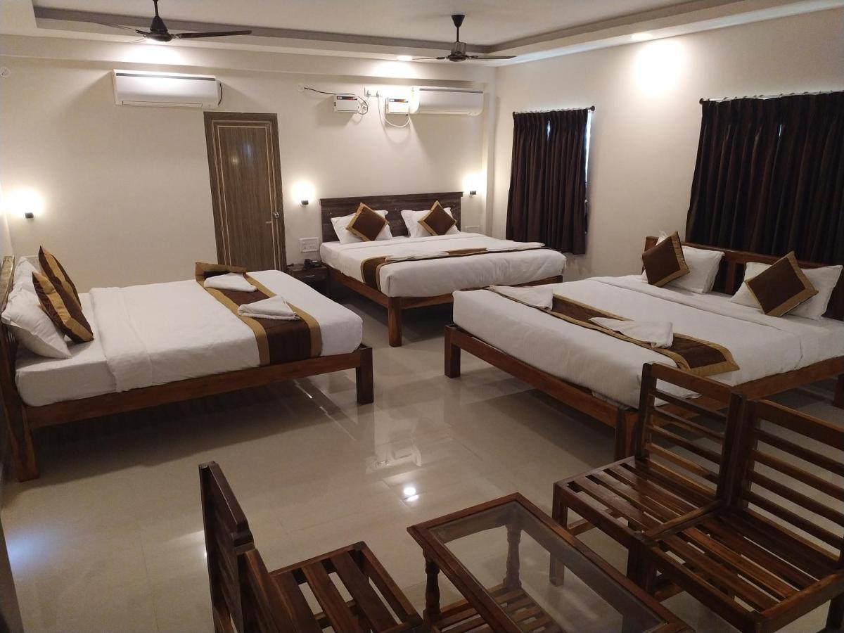 Hotel Rani And Rani Residency Pondicherry Exteriör bild